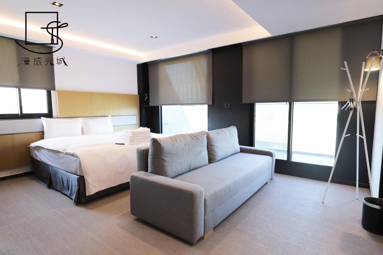 Slow Town Hotel-Glowing Taichung Exterior photo